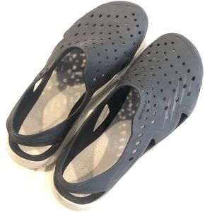 Men Crocs (water shoes) Men's Swiftwater™ Wave